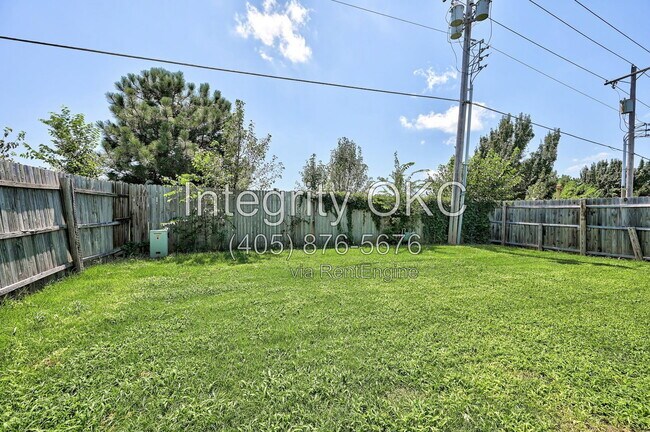 Building Photo - 7200 NW 115th St
