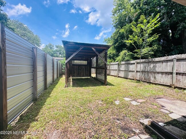 Building Photo - 4835 Kingsmeadow Ln