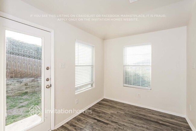 Building Photo - 1961 Courtside Dr