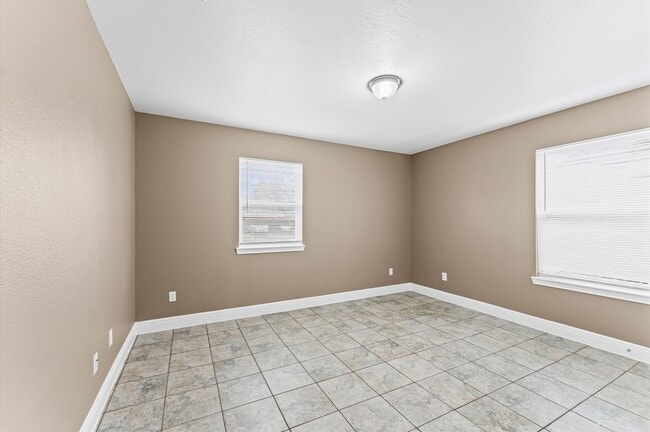 Building Photo - 5646 Belmark St