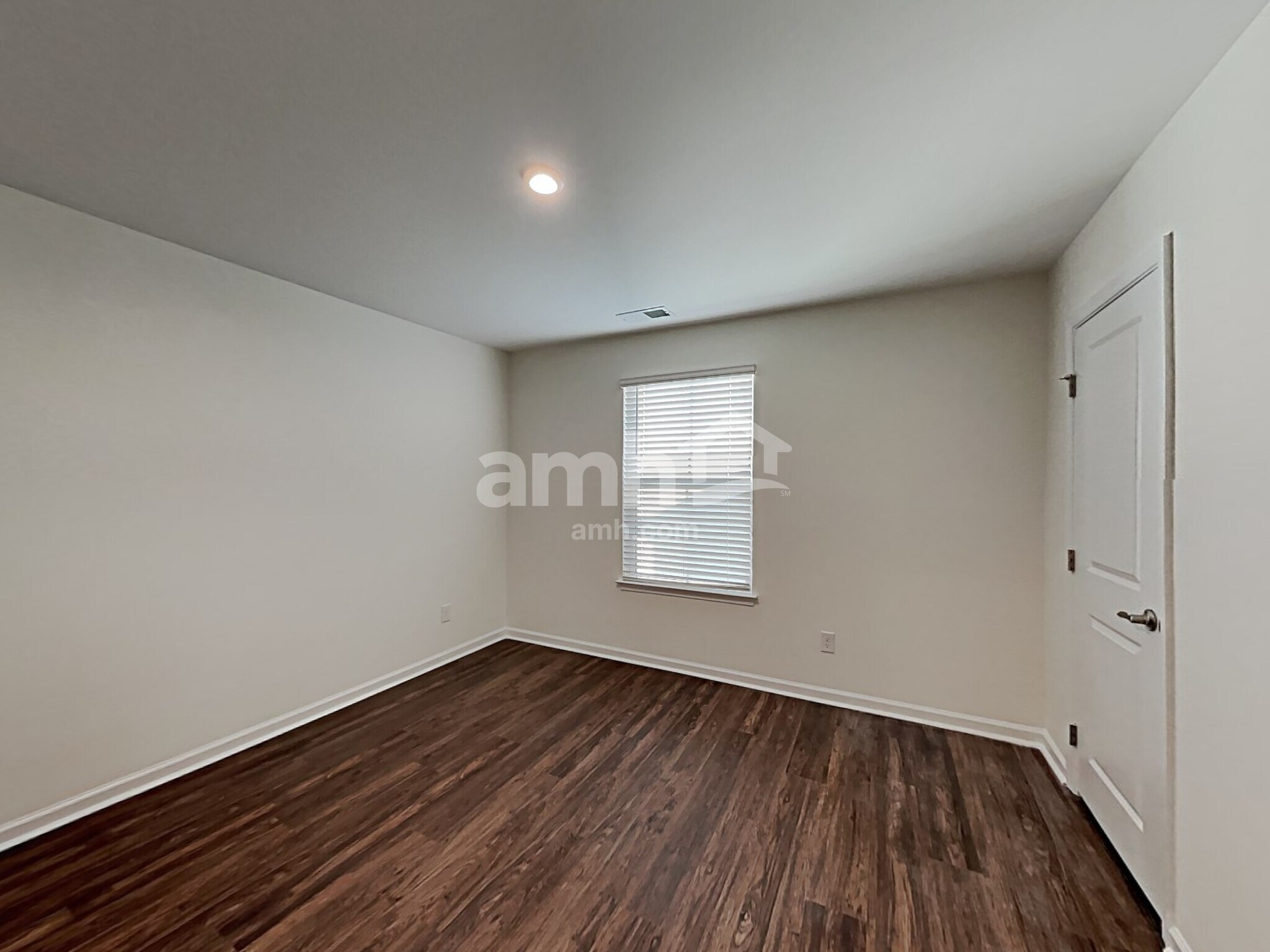 Building Photo - 5034 Twin River Dr