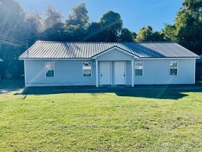 Building Photo - 01022