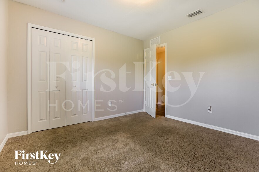 Building Photo - 2166 Boca Chica Ave