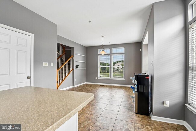 Building Photo - 1701 Hayle Dr