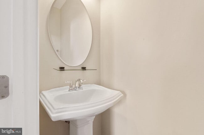 Building Photo - 9418 Paragon Ct