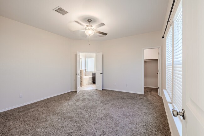 Building Photo - 1040 Indigo Sky St