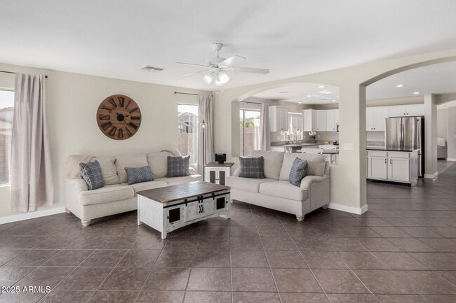 Building Photo - 16035 N 159th Dr