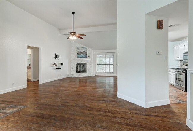 Building Photo - 3008 Peacemaker St