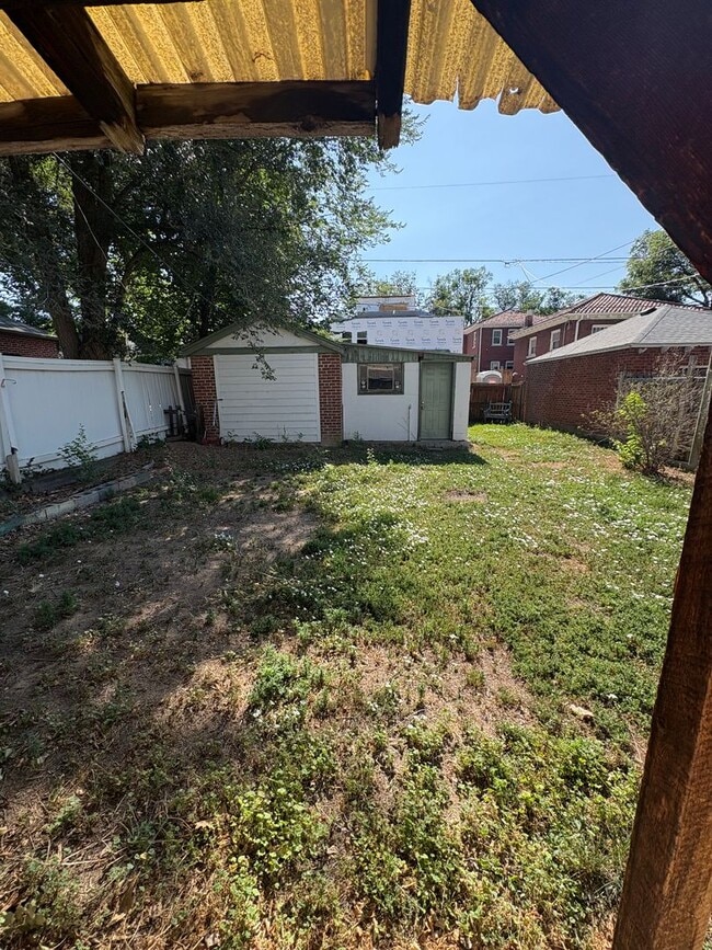 Building Photo - Charming 3BR Home Just Blocks from Washington Park with Garage & Storage