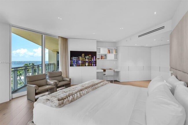 Building Photo - 430 Grand Bay Dr