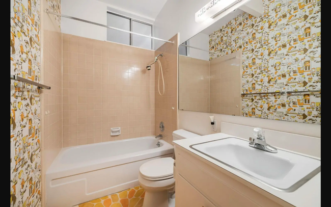 Building Photo - Sprawling 7 bedroom home available for sum...