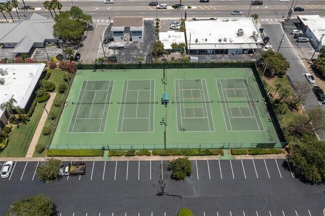 Building Photo - 6500 Sunset Way