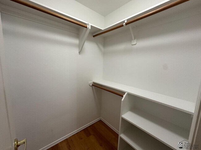 Building Photo - 3064 S 47th Ave