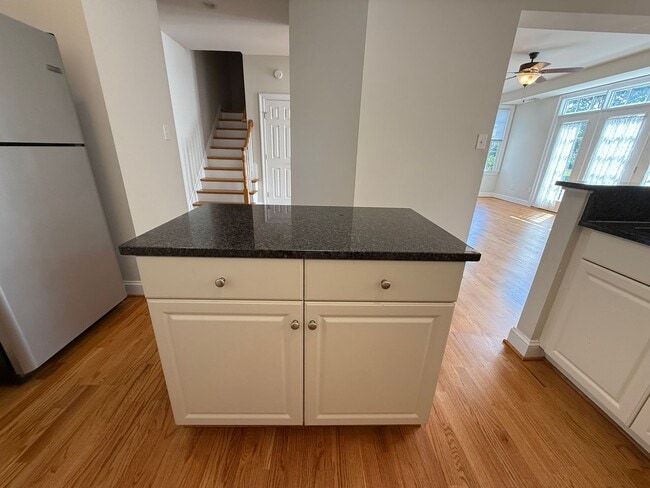 Building Photo - 1525 Old Trail Dr