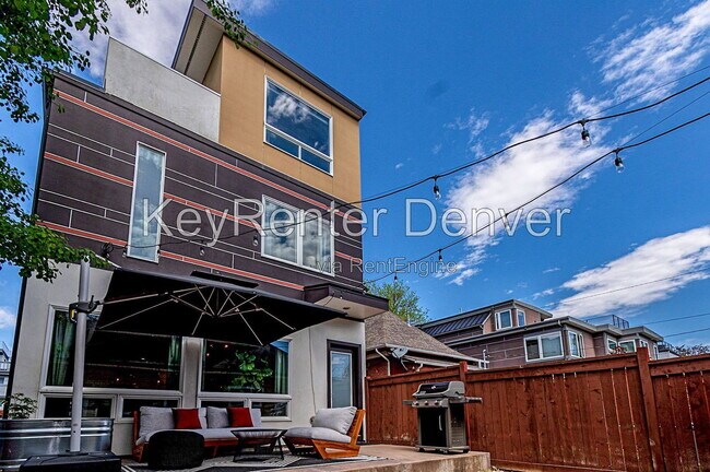 Building Photo - 3520 Quivas St