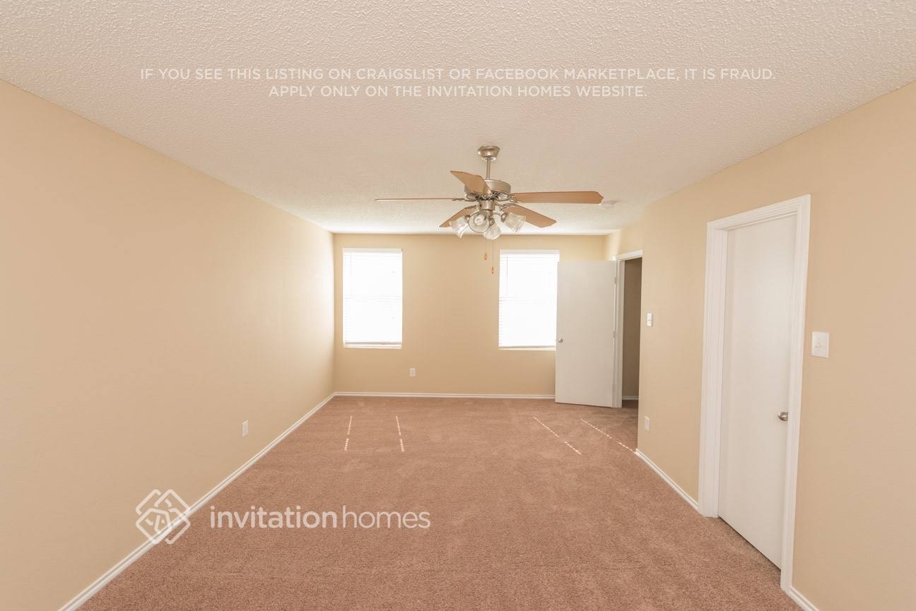 Building Photo - 3450 Post Oak Dr