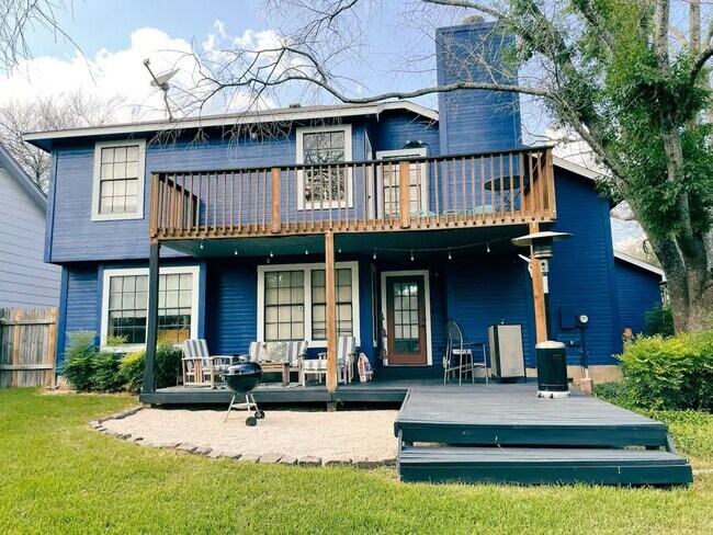 Building Photo - Beautifully Updated 3/2 — FULLY FURNISHED in North Austin