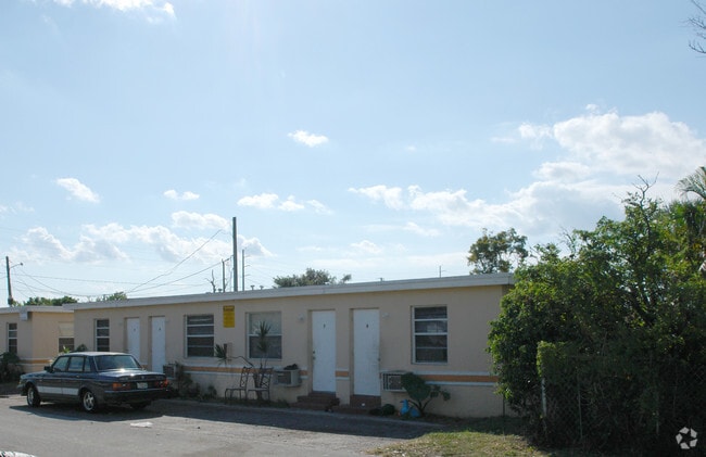 Building Photo - 539 NW 1st Ave