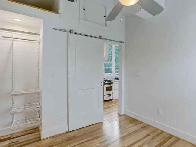 Building Photo - 4518 Red River St