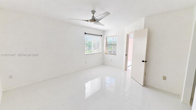 Building Photo - 9560 Weldon Cir