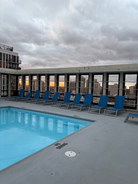 Rooftop Pool/ Sundeck - 1 E Scott St