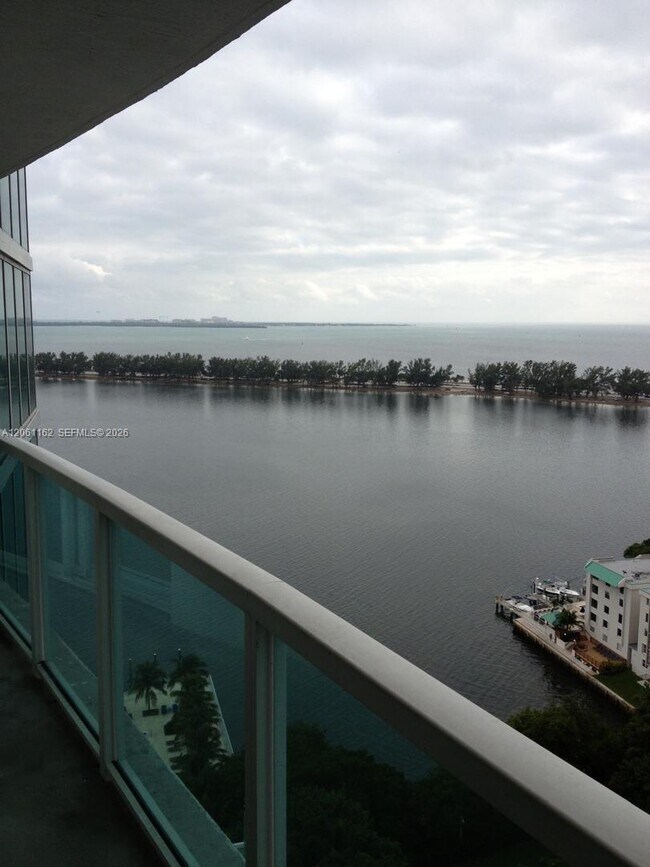 Building Photo - 2101 Brickell Ave