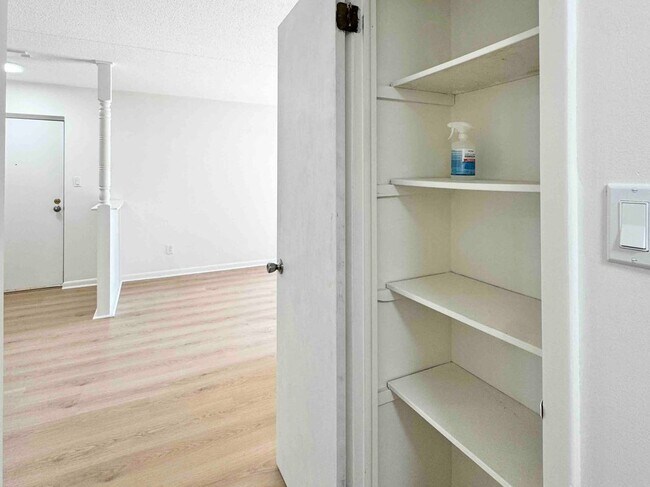 Building Photo - 3602 Rustic Ln