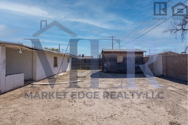 Building Photo - 3Bed/1.5Bath House at 35th/McDowell! $1199...