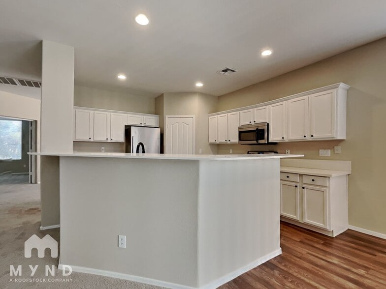 Building Photo - 12937 W Highland Ave