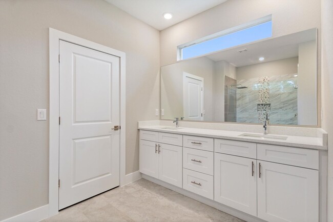 Building Photo - 1482 Gardenside Cir
