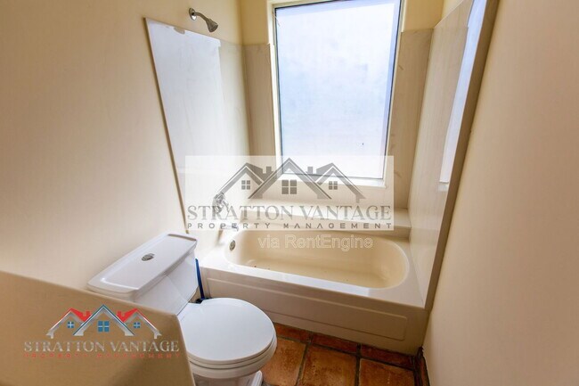 Building Photo - 39614 N 7th St