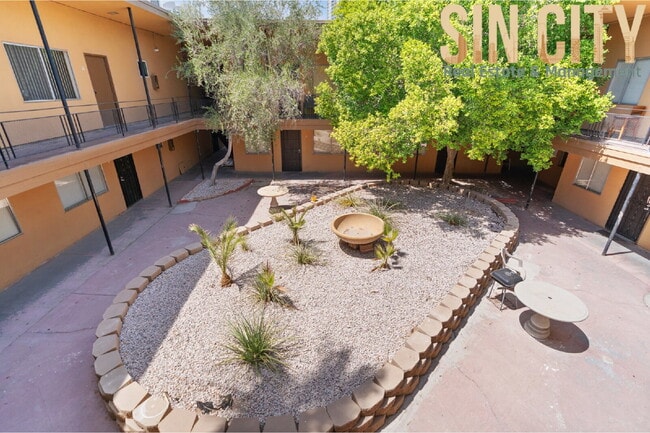 Building Photo - Discover Urban Comfort: Spacious 1-Bedroom Oasis at Lyn Capri