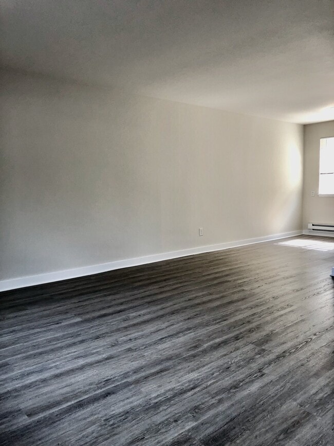 Building Photo - 3601 NE 73rd Pl