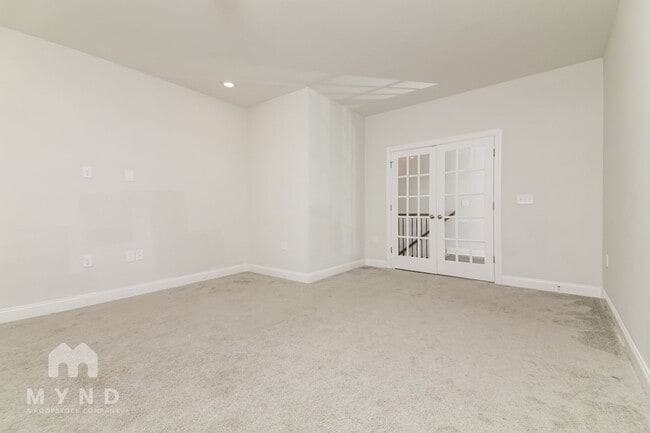 Building Photo - 395 Jorpaul Dr