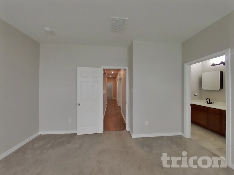 Building Photo - 13338 Stetson Trail