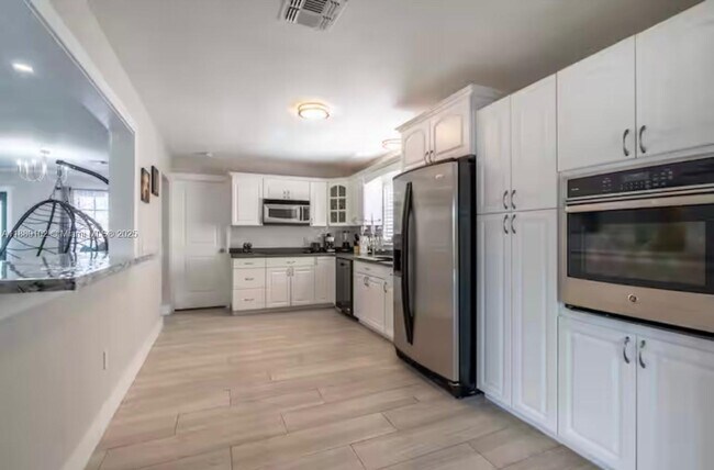 Building Photo - 4311 S Atlantic Cir