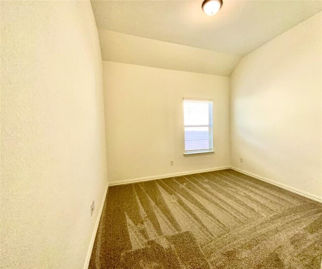 Building Photo - 247 Du Bois Ln