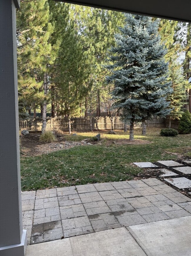 Building Photo - 3 Bed 2.5 Bath - The Parks at Broken Top.