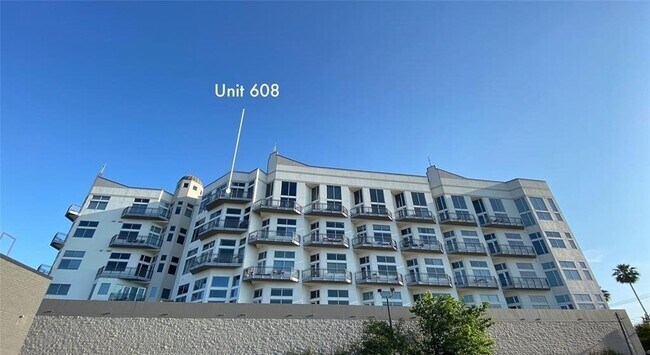 Building Photo - 3311 Yupon St