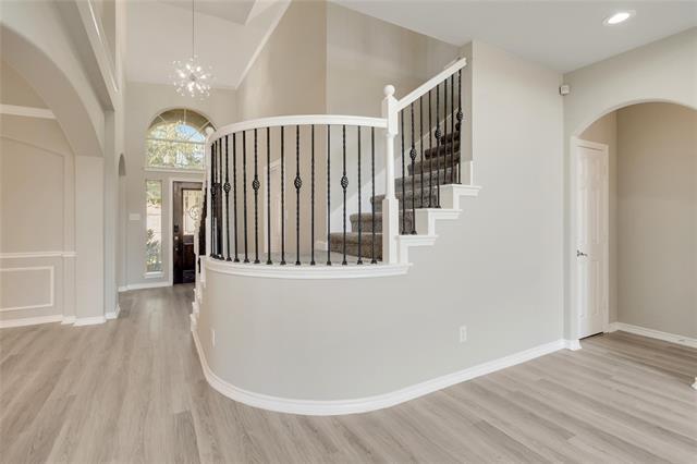 Building Photo - 9144 Hawley Dr