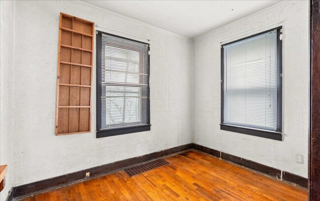 Building Photo - 410 Dunlap St