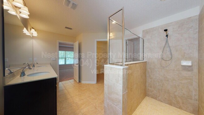 Building Photo - 11561 Sycamore Cv Ln