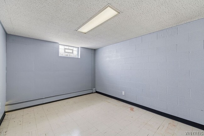 Building Photo - 57 St Johns Parkside