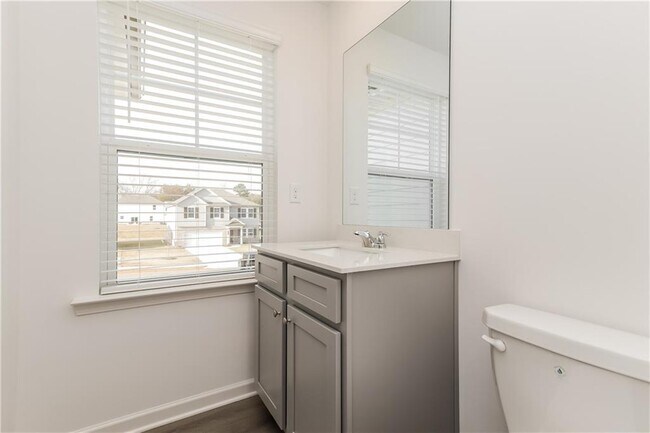 Building Photo - 308 Trulove Ln