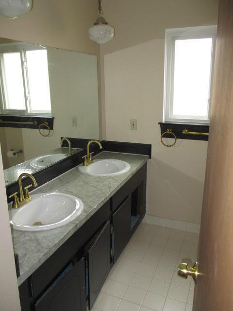 Building Photo - 301 Buckingham Rd