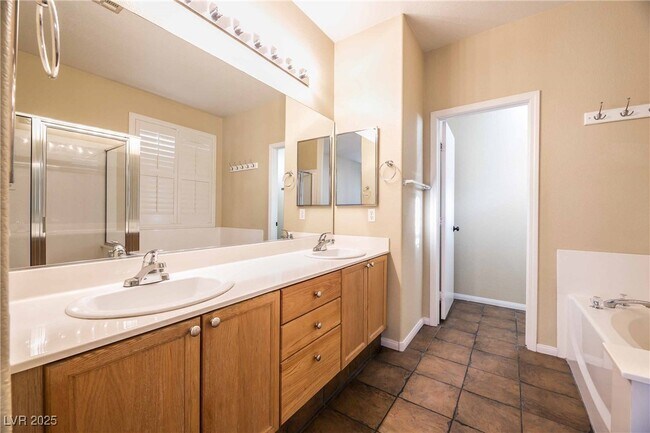 Building Photo - 53 Blaven Dr