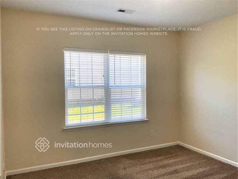 Building Photo - 12224 Palomar Dr