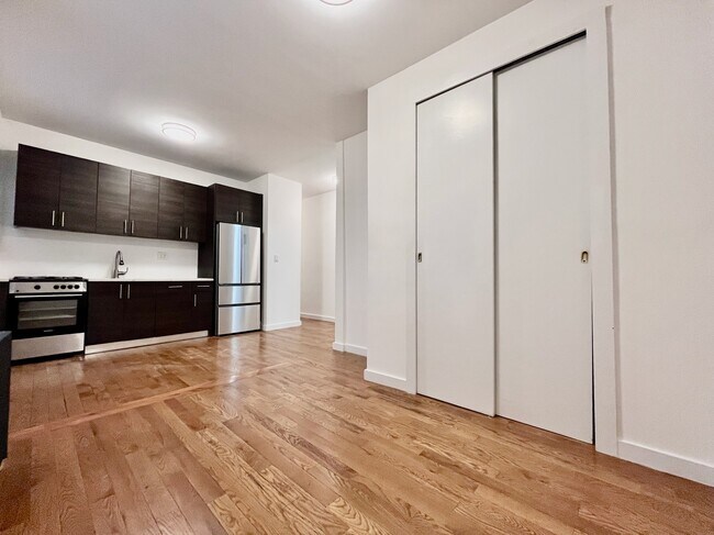 Building Photo - 611 W 137th St