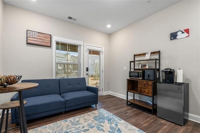 Building Photo - 2641 Blackburn Ct SE