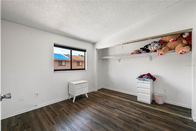 Building Photo - 4008 Pine Limb Ct